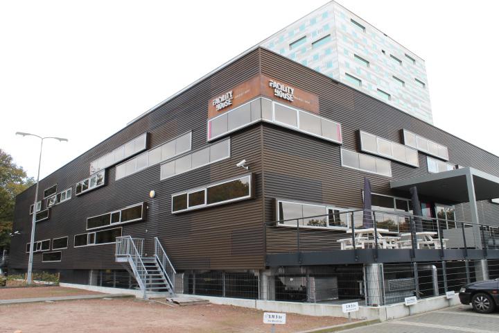 facilityhouse2